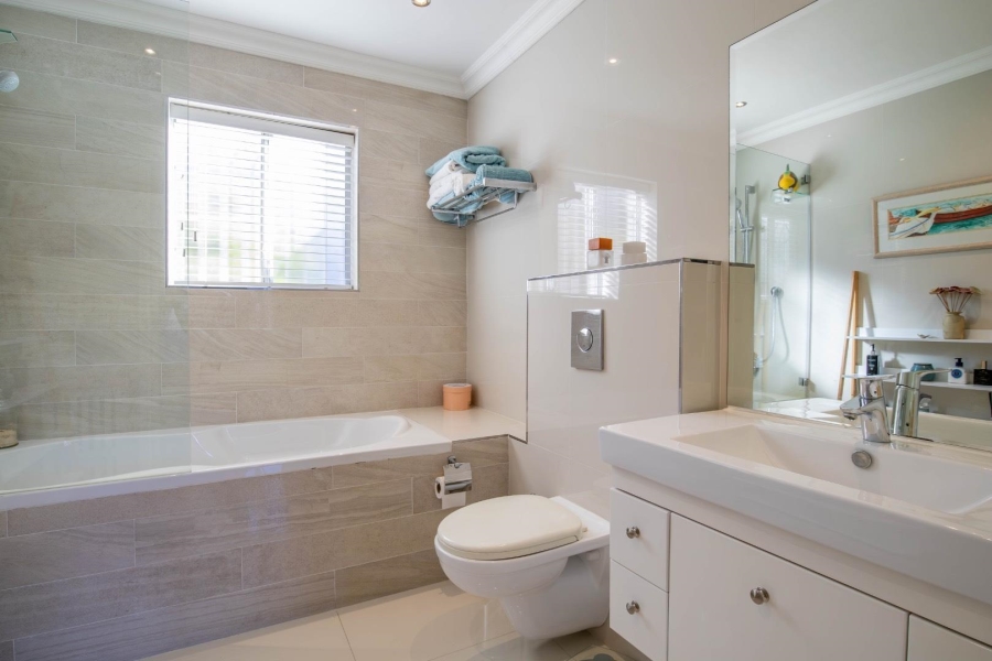 3 Bedroom Property for Sale in Northshore Western Cape